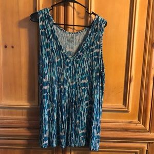 Plus size 18/20 Lane Bryant top